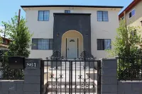 8th and Ardmore - Hostels