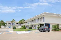 Motel 6 Gulfport, MS – Airport Hotels in Harrison County