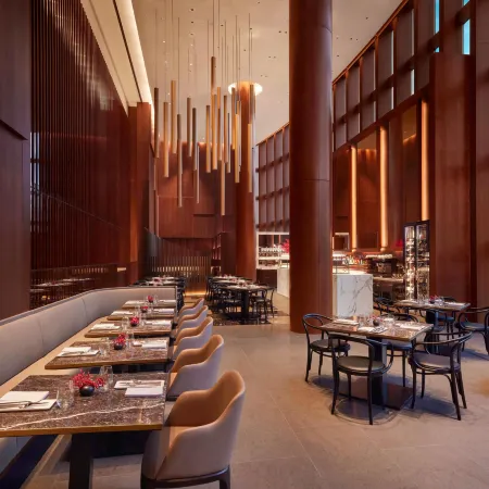 JW Marriott Hotel Seoul Отели рядом с достопримечательностью «Станция метро Express Bus Terminal»
