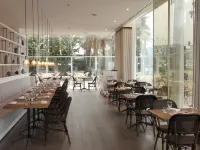 Radisson Blu Hotel, Nice Отели рядом с достопримечательностью «Опера Ницы»