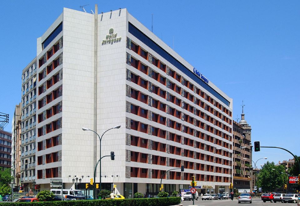 Zaragoza’s Royal Welcome: A Guide to the City’s Most Majestic Luxury Hotels