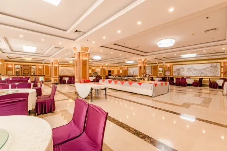 Jin Du Hotel Отели рядом со станцией Luohe West Railway Station