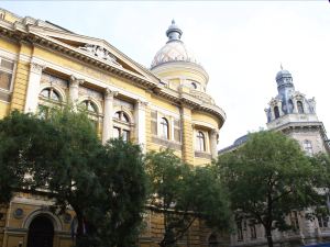 Rakoczi Boulevard Apartments