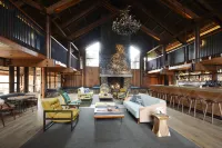 Timber Cove Resort - Pet friendly