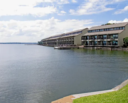 The Landing at Seven Coves Hotels in Montgomery