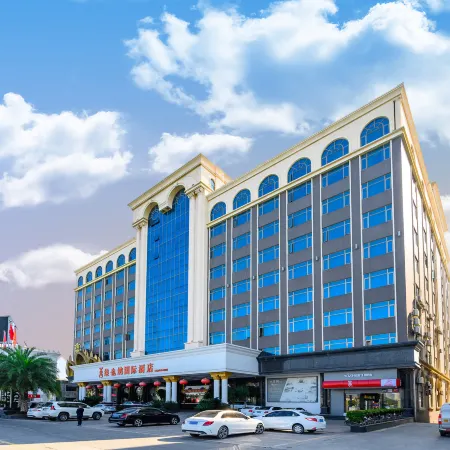 Vienna International Hotel (Shantou Chenghai Waisha Bridge)