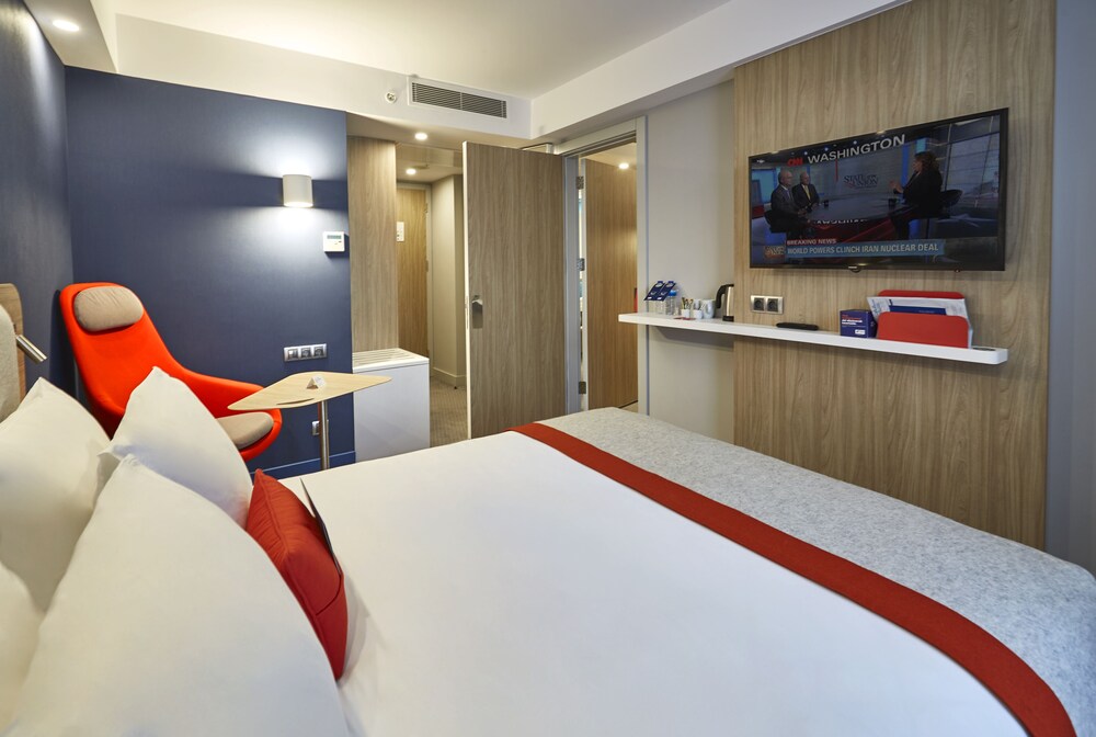 Holiday Inn Express Istanbul - Atakoy Metro, an Ihg Hotel