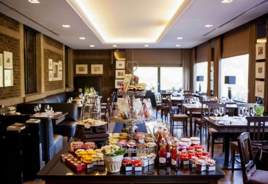 슐로스호텔-후겐포에트