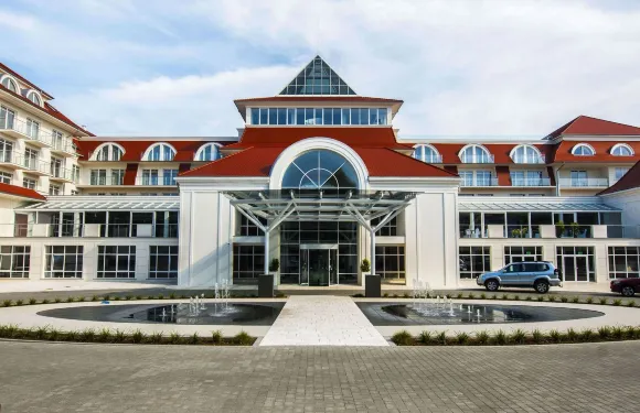 烏斯特卡魯比克温泉大酒店