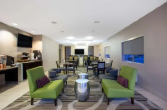 La Quinta Inn by Wyndham Lincoln Hoteles en Lincoln