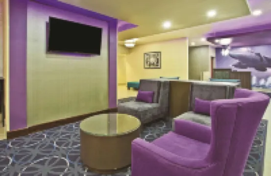 La Quinta Inn & Suites by Wyndham Fairborn Wright-Patterson