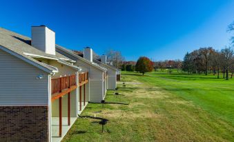 Crown Resorts at Lake Tansi East