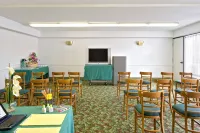 Americas Best Value Inn and Suites Melbourne