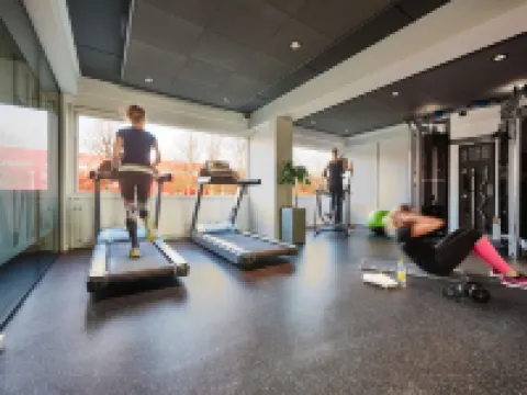 フォー ポインツ エクスプレス バイ シェラトン コペンハーゲン エアポート カストルプのホテル