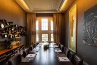 Terhills Hotel فنادق في Maaseik