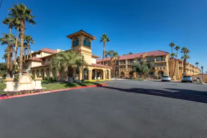 La Quinta Inn & Suites by Wyndham Las Vegas Airport N Conv.