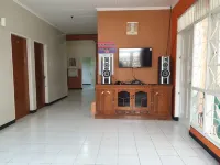 Villa KaWeBe Hotels in Pujon
