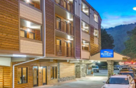 Baymont by Wyndham Gatlinburg on the River Hotels in Sevier County