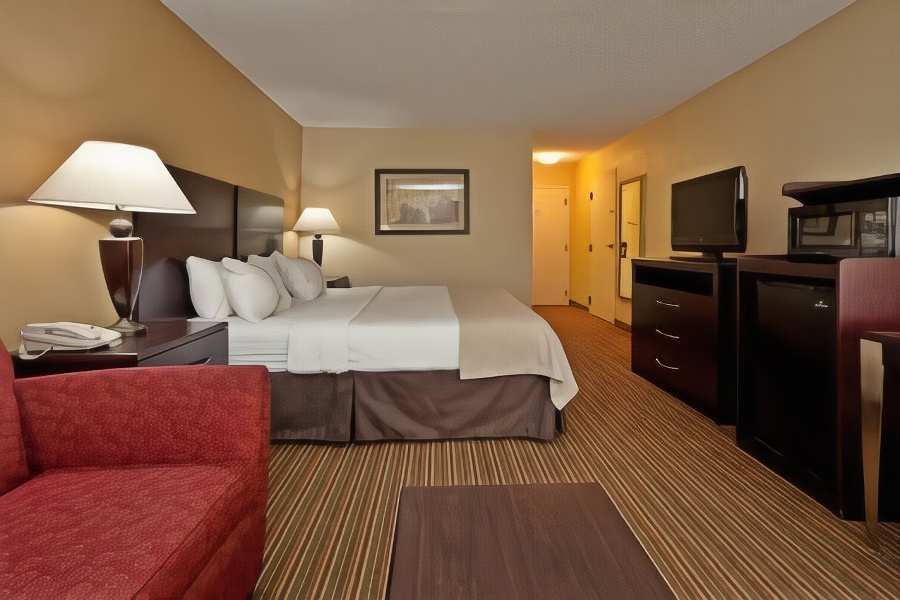 Holiday Inn Lumberton, an Ihg Hotel