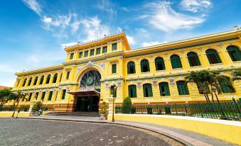 Nha Khach Quoc Hoi Ho Chi Minh