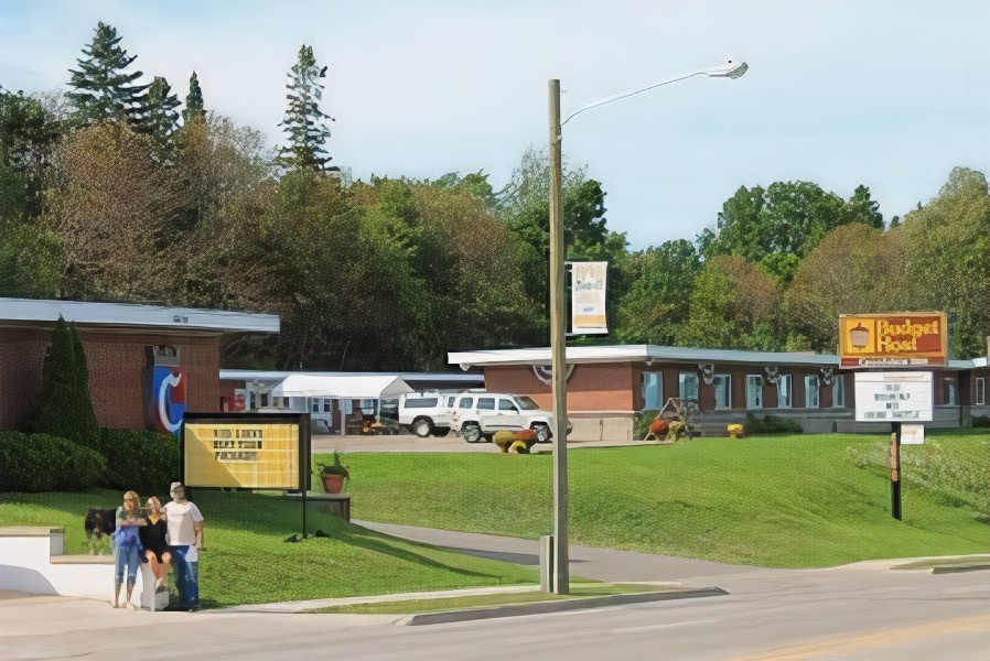 Budget Host Crestview Inn