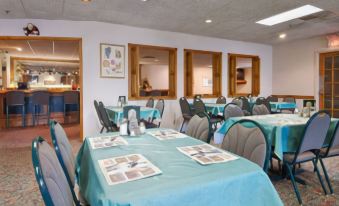 Holiday Inn Express & Suites Milan – Sandusky Area