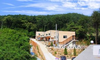 Pocheon Dreamy Forest Pension