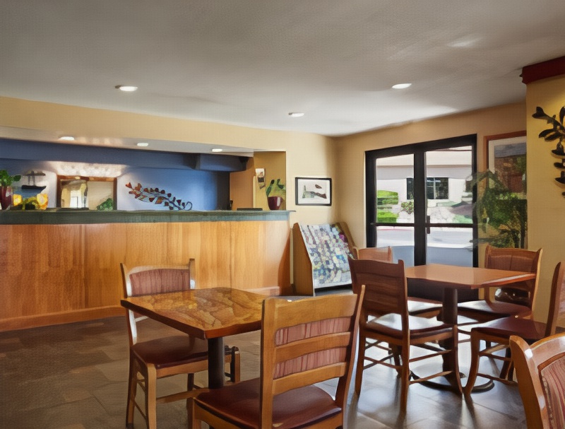 Days Inn & Suites by Wyndham East Flagstaff