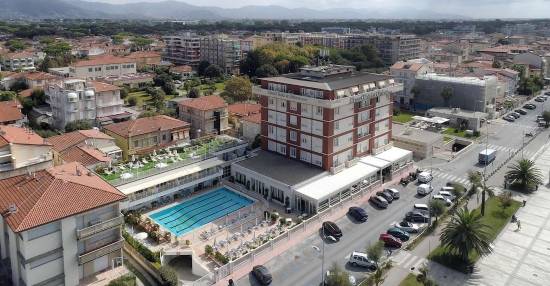 Grand Hotel & Riviera-Lido di Camaiore Updated 2022 Room Price-Reviews &  Deals | Trip.com