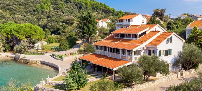 Mare 2 Hotels in Kampor