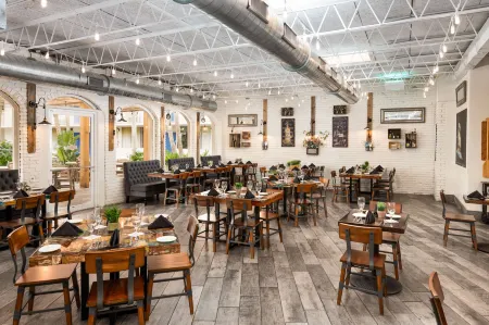 The Island Resort at Fort Walton Beach Отели в г. Shalimar