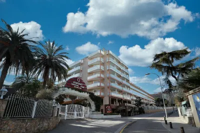 Hotel Guitart Central Park Aqua Resort Hotels near Riera de Lloret