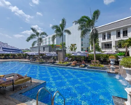 Sawaddi Patong Resort & Spa by Tolani Hotels in Phuket