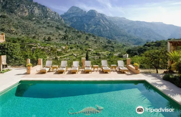 薩坦克塔德福納盧奇公寓酒店-限成人