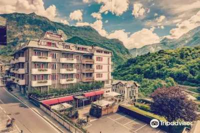 Hotel Tremoggia Các khách sạn ở Chiesa in Valmalenco