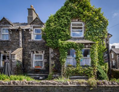 施設外観 ケンブリッジ ハウスの写真