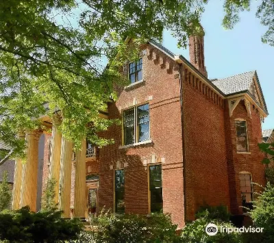 Lyndon House Bed & Breakfast فنادق في ليكسينغتون