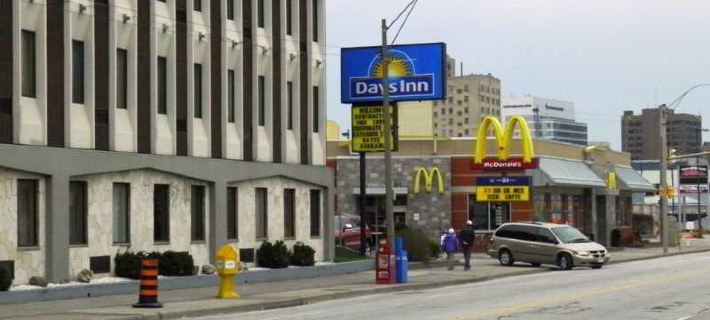 Quality Inn & Suites Downtown Hotels in Windsor