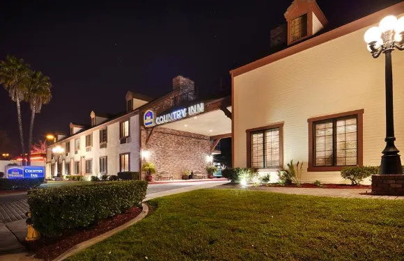 鄉村貝斯特韋斯特酒店