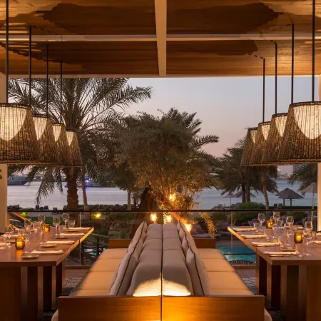 The Westin Dubai Mina Seyahi Beach Resort & Marina Отели рядом с достопримечательностью «Здание CNN в Дубае»