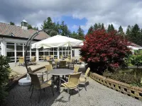 เฟลตเชอร์ โฮเทล - เรสเตอรองต์ วิคตอเรีย - โฮนเดอร์ลู โรงแรมในฮอนเดอร์ลู