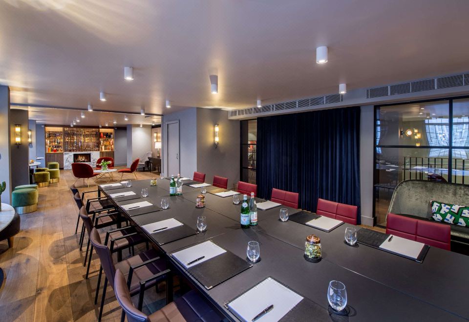 4. 더 메릴본 호텔..