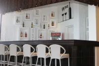 CityBlue Creekside Hotel & Suites - Barer