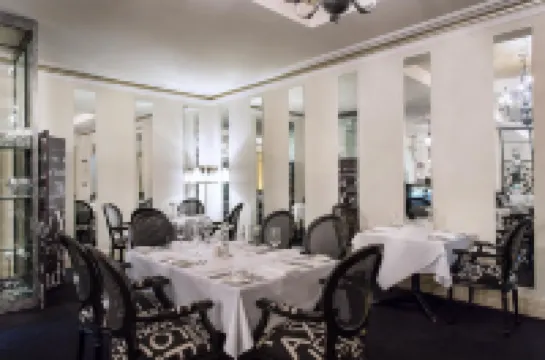 The Carrington Hotel