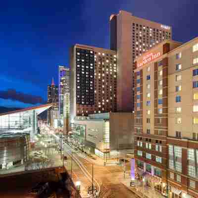 Hilton Garden Inn Denver Downtown Hotel Exterior