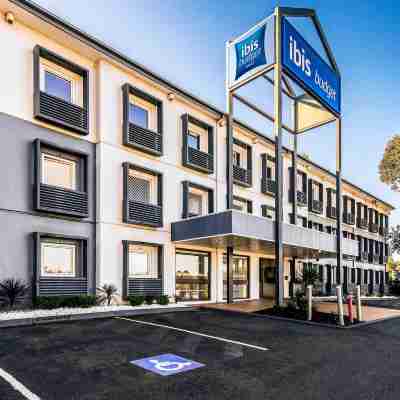 Ibis Budget Campbelltown Hotel Exterior