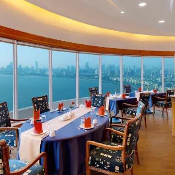 The Ambassador, Marine Drive, Mumbai Отели рядом с достопримечательностью «Mani Bhavan Gandhi Museum»
