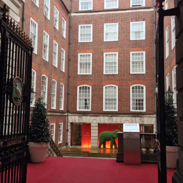 Apex Temple Court Hotel Отели рядом с достопримечательностью «Улица Флит-стрит»