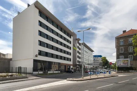 B&B Hotel Lyon Ouest Tassin Отели в г. Тассен-ла-Деми-Люн