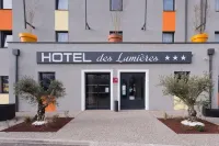 Hôtel des Lumières Lyon Meyzieu Arena Stadium Hotel di Pusignan